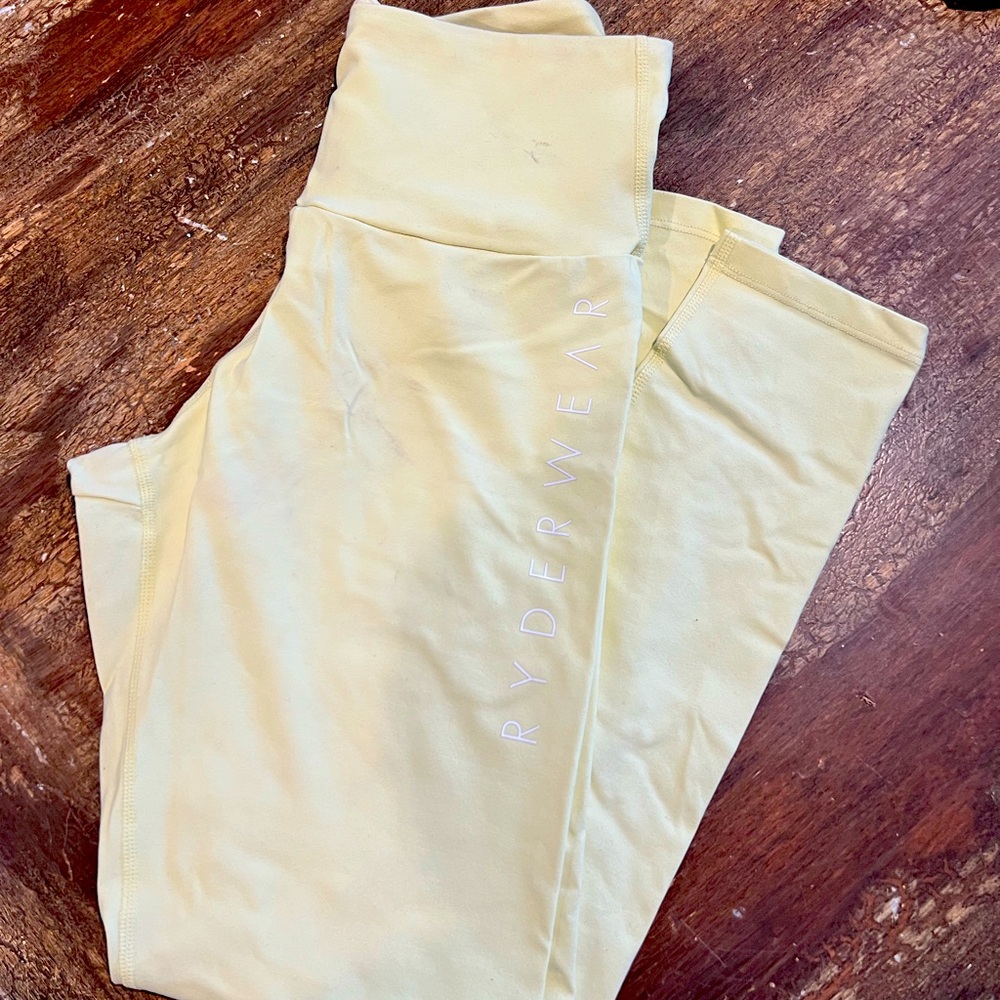Ryderwear scrunch legging